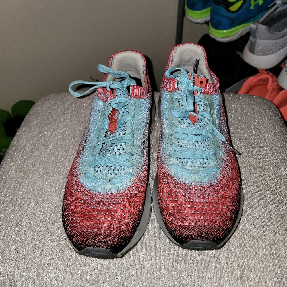 Brooks womens tennis shoes